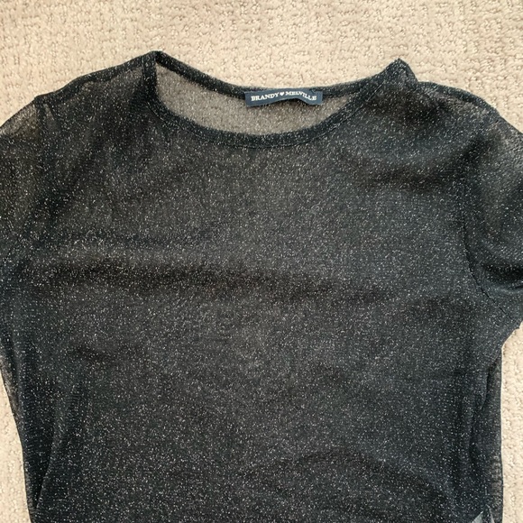 Brandy Melville sheet top - Picture 2 of 2